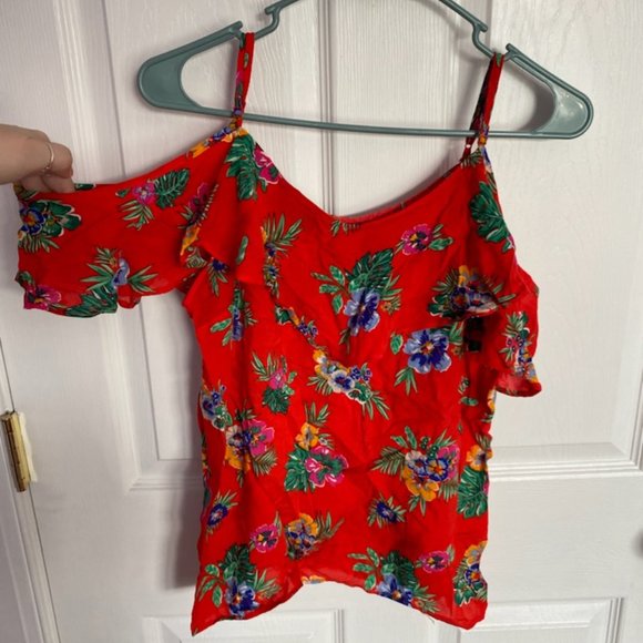 blouse - Picture 2 of 2